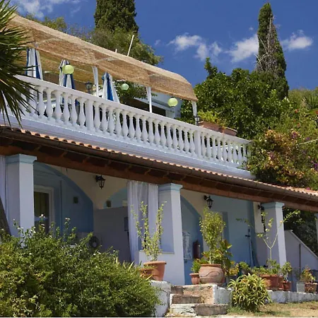 In With Sea Views & Pool Apartamento