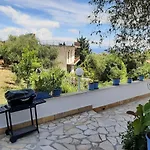 In With Sea Views & Pool Apartment Benitses (Corfu)
