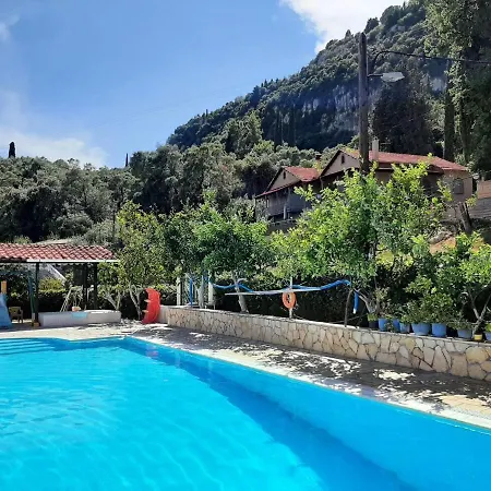 Appartement In With Sea Views & Pool