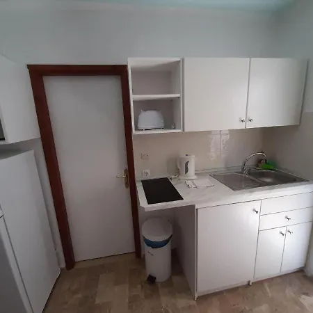 Apartamento Homely In With Balcony