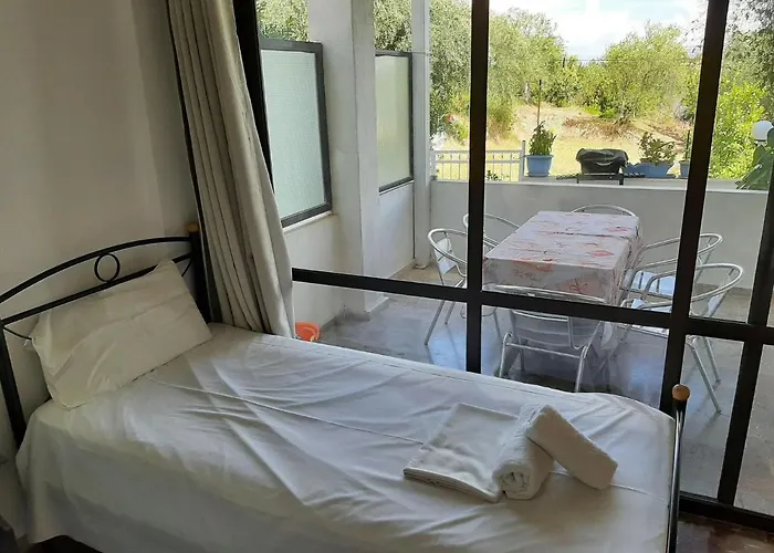 In With Sea Views & Pool *